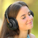 Skullcandy Cassette Headphones - Image 5